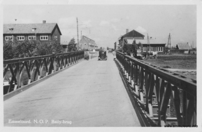 Harmen-Vissperplein-Baily-brug.jpg